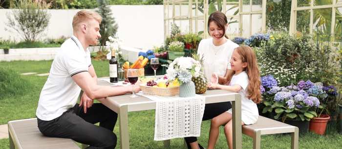 Outdoor dining table decor ideas