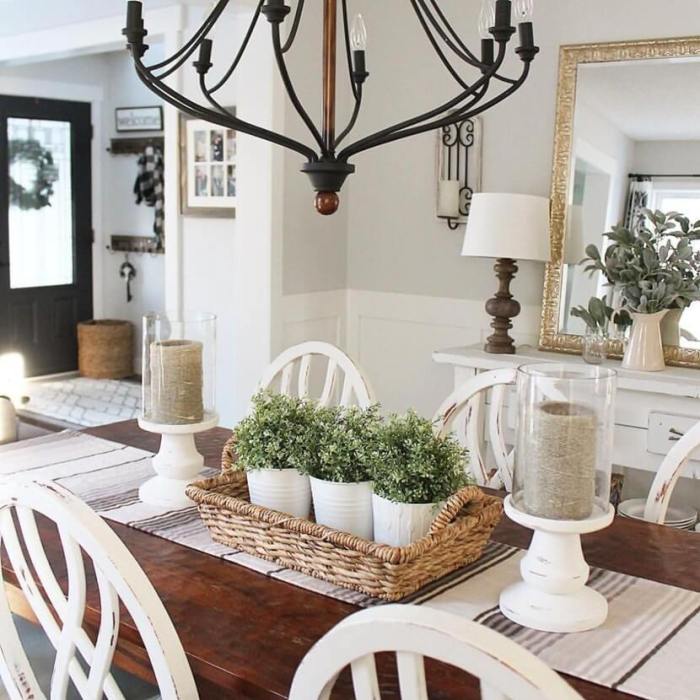 Fall farmhouse table decor