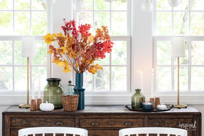 Fall dining room table decor