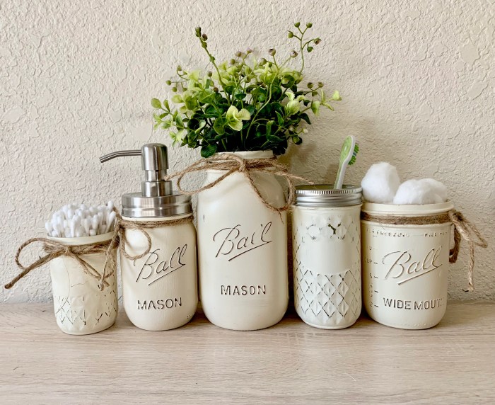 Farmhouse bath wall decor